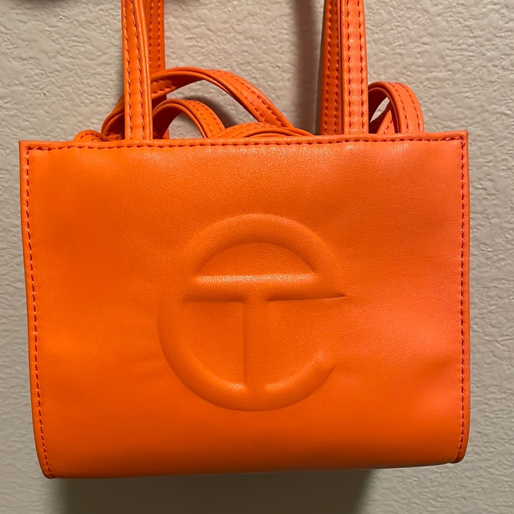 Small orange telfar slightly used - dust bag included